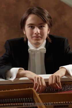 Даниил Трифонов − российский пианист-легенда