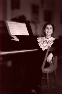 Пианистка Мария Гамбарян