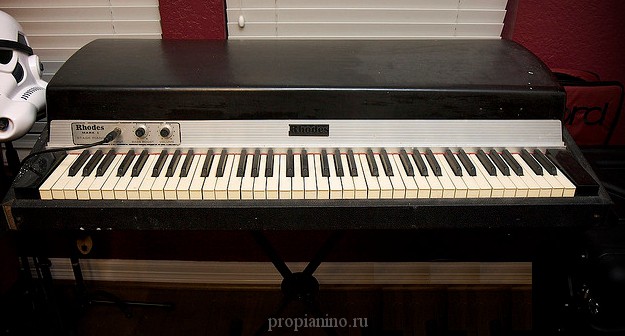 MarkI-Rhodes-Stage-Piano